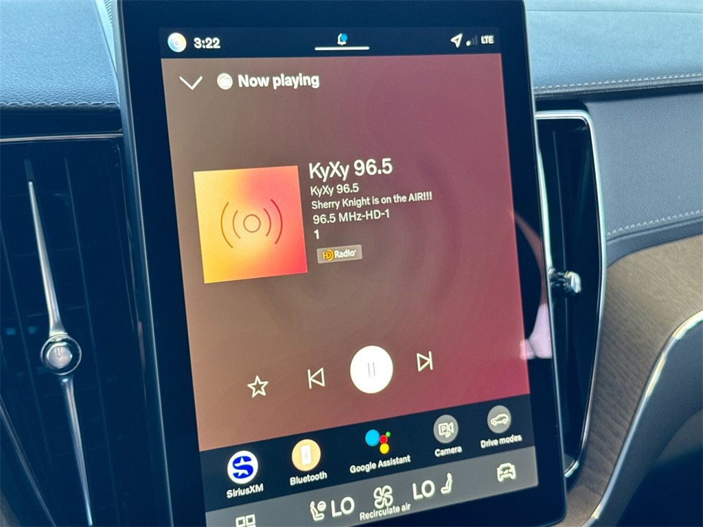 New 2026 Volvo XC60 B5 Ultra image 17