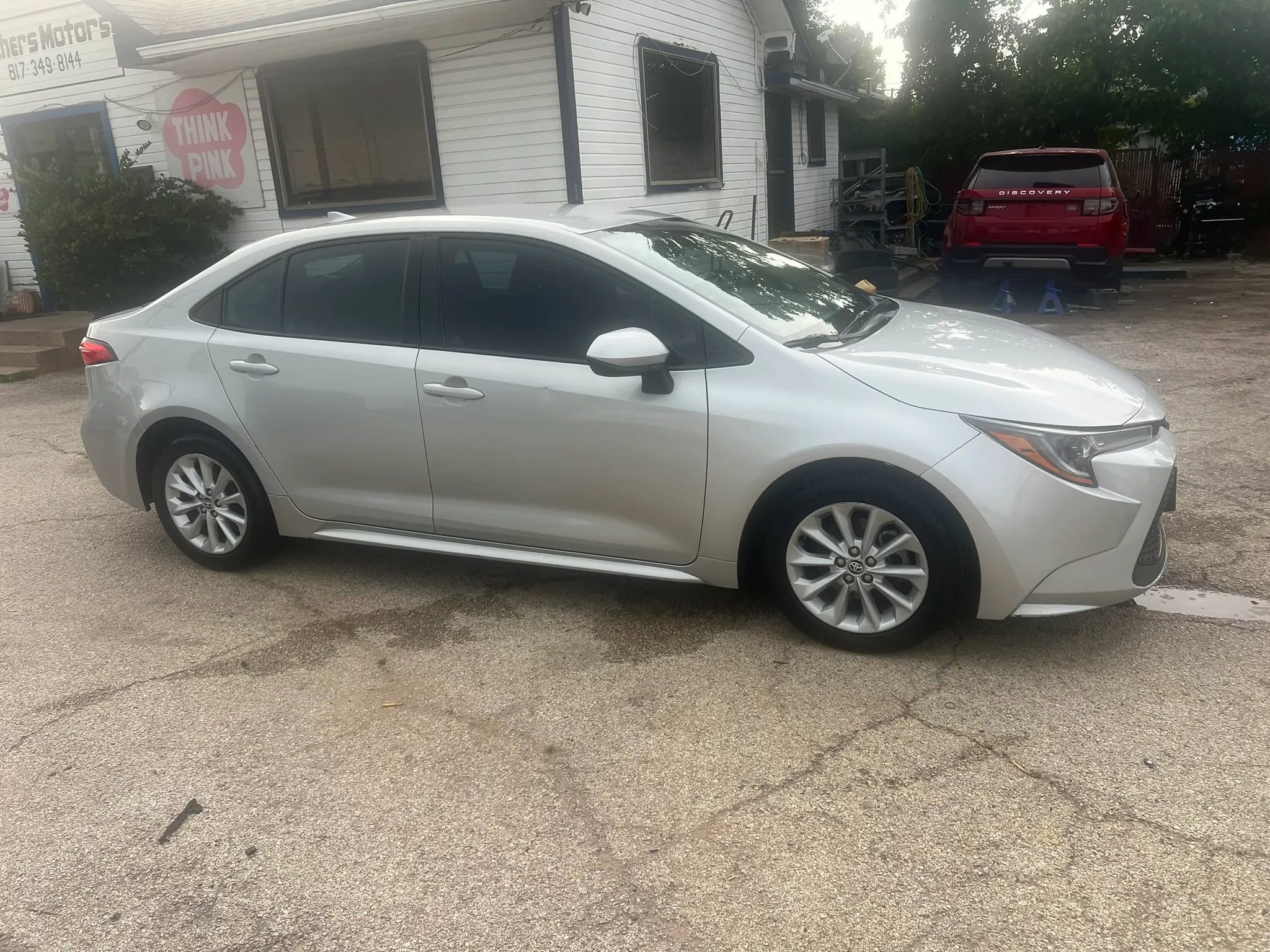 Used 2022 Toyota Corolla LE FWD image 4