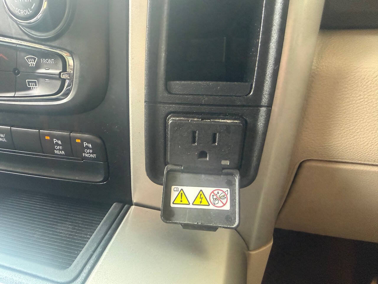 Used 2018 RAM 1500 Lone Star RWD image 28
