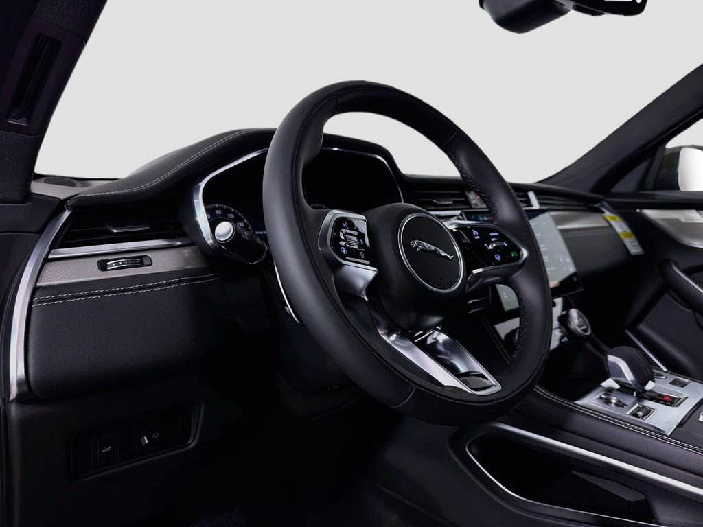 New 2026 Jaguar F-PACE R-Dynamic S AWD/4WD image 9