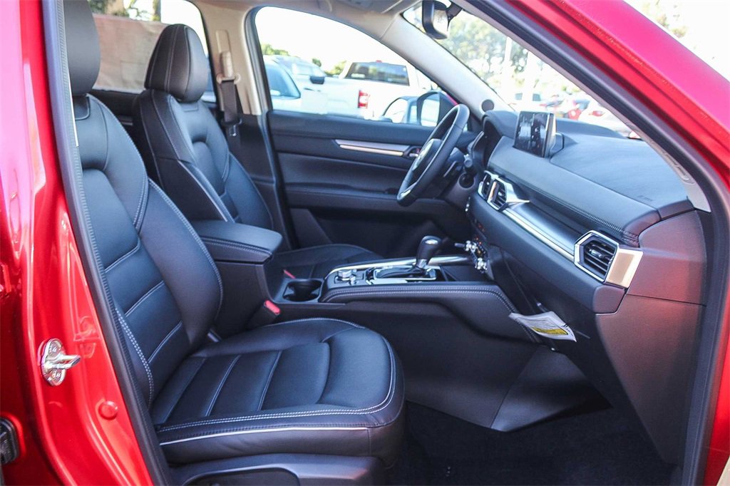 New 2025 MAZDA CX-5 AWD 2.5 S w/ Premium Plus Pkg image 17