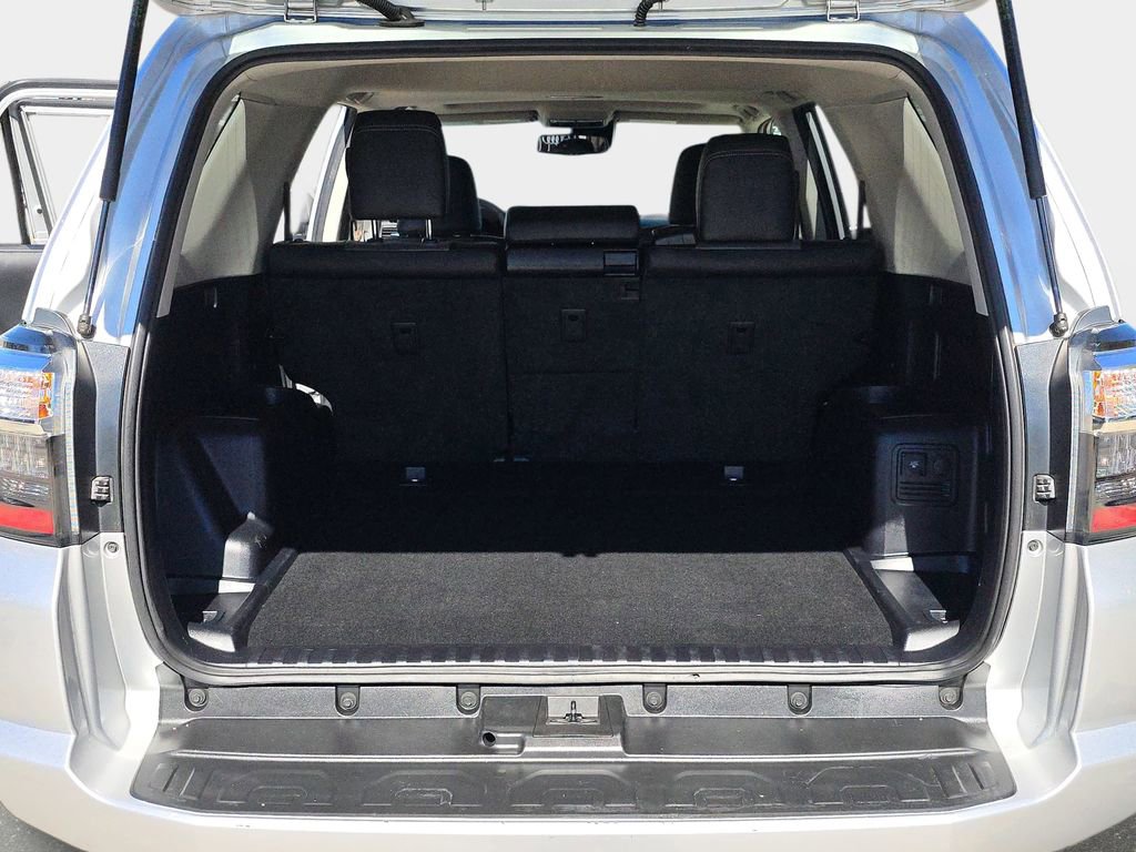 Used 2023 Toyota 4Runner SR5 Premium w/ Moonroof Package RWD image 14