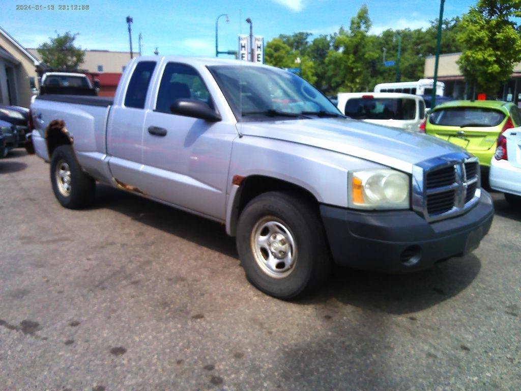 Used 2005 Dodge Dakota ST
