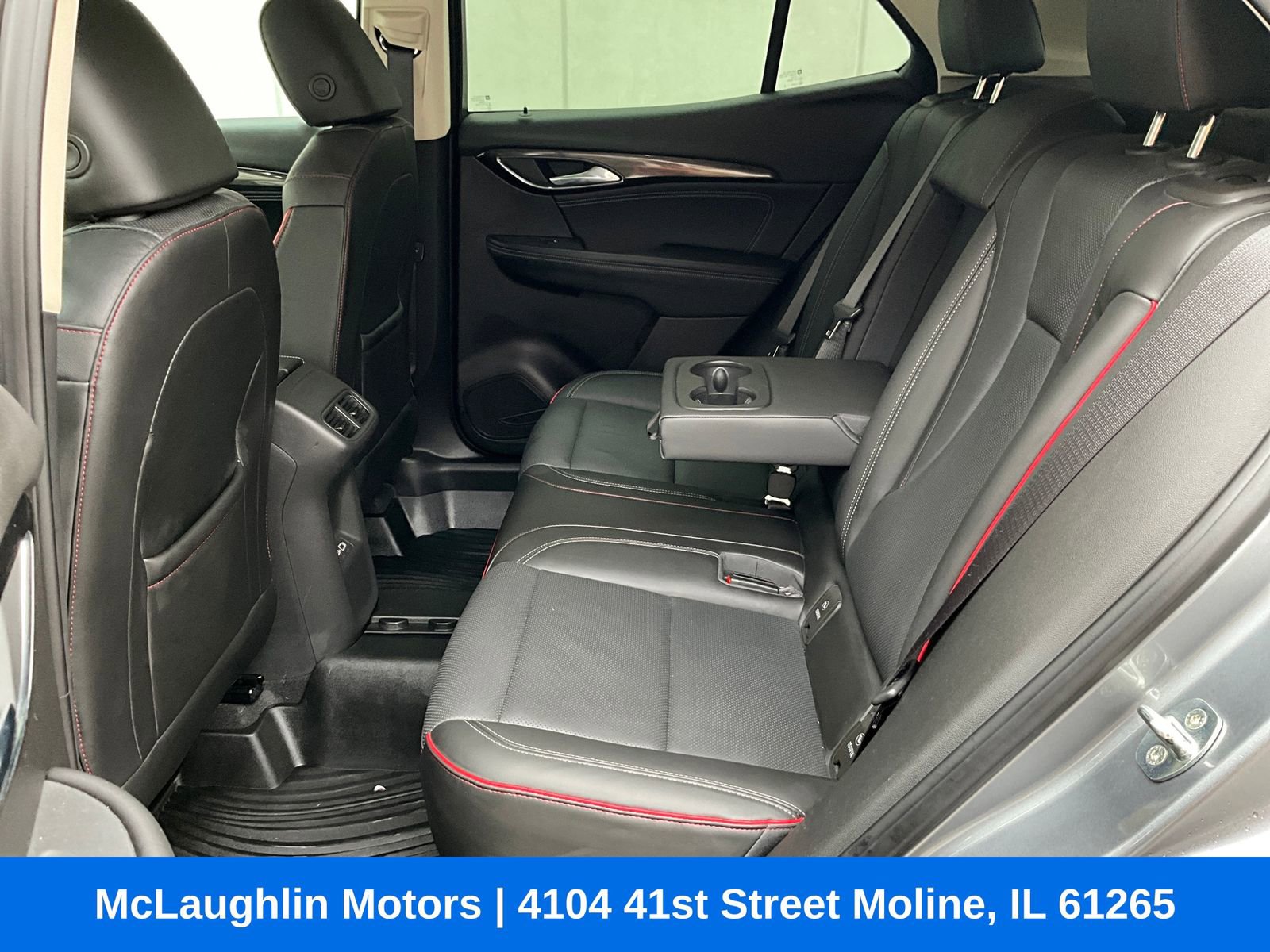 Used 2022 Buick Envision Essence w/ Sport Touring Package image 10