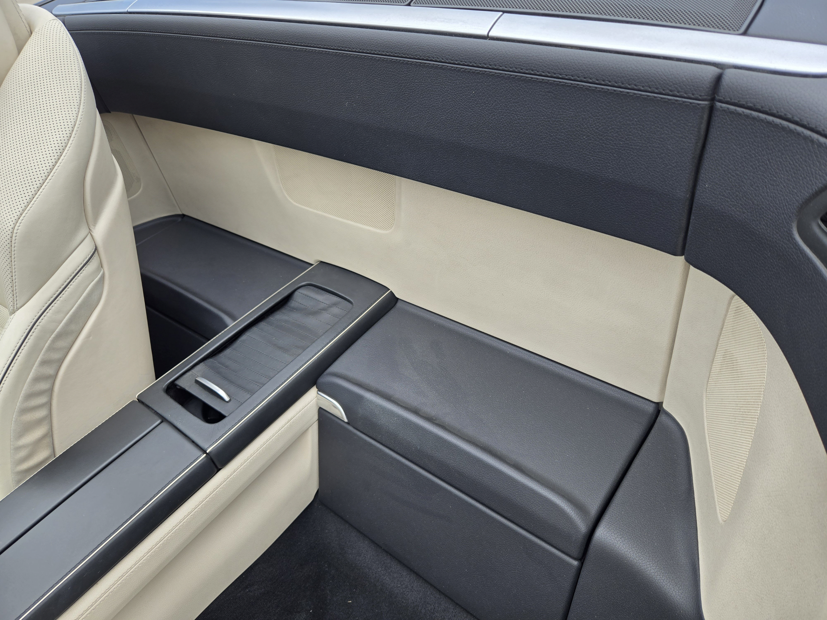 Used 2014 Mercedes-Benz SL 550 image 26