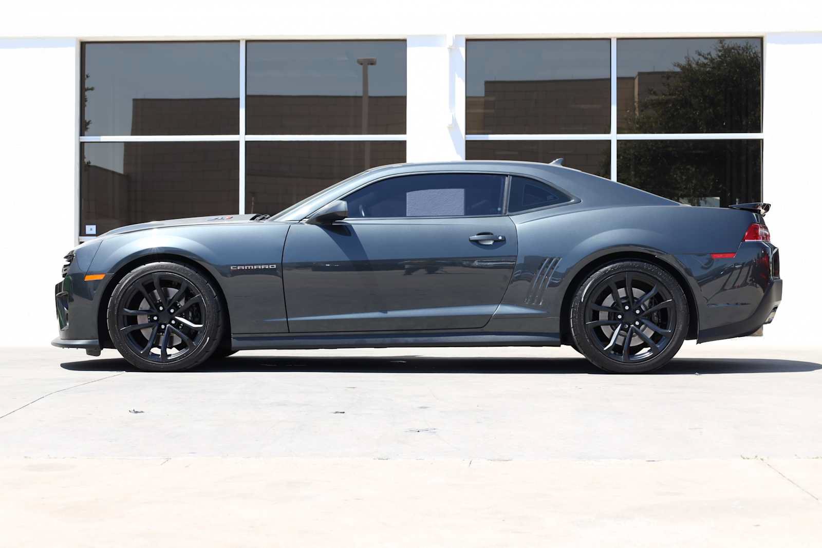 Used 2015 Chevrolet Camaro ZL1 RWD image 12