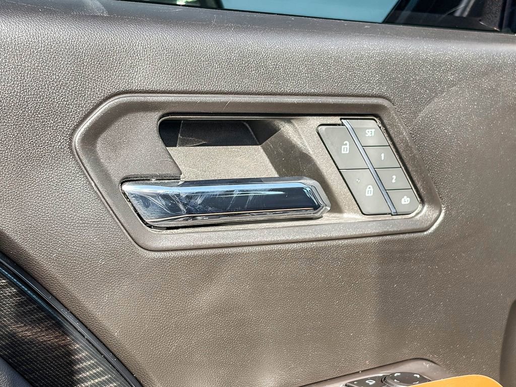 Used 2023 GMC Canyon AT4 w/ AT4 Premium Package image 46