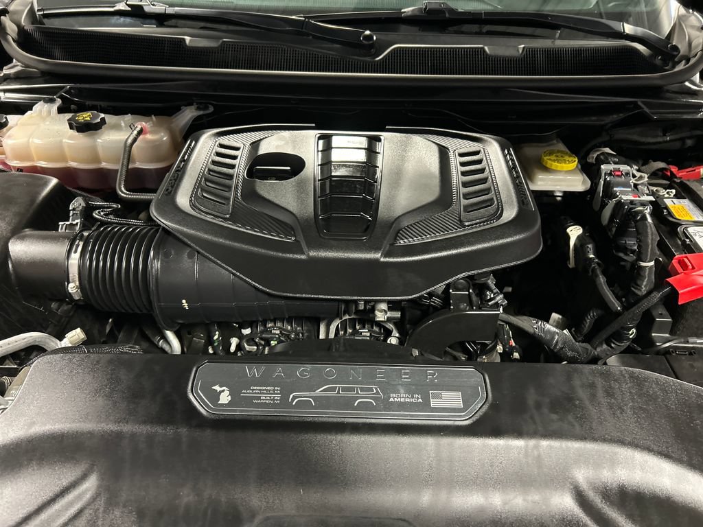 Used 2024 Jeep Wagoneer L 4WD image 27