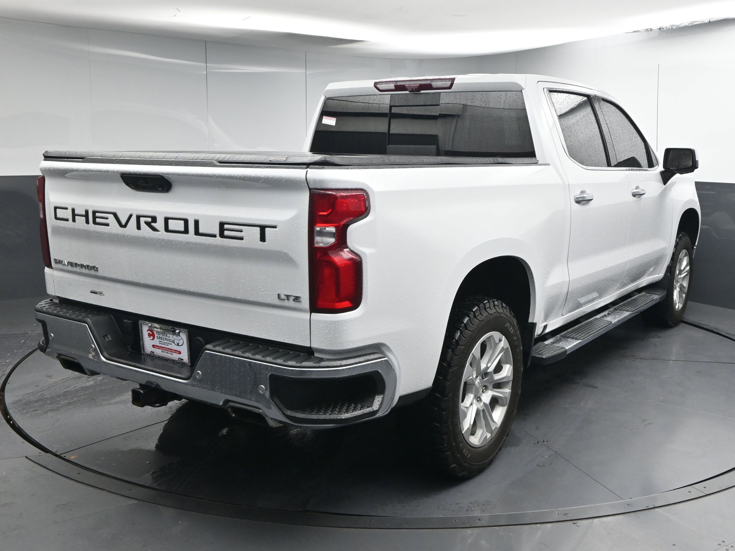 Used 2023 Chevrolet Silverado 1500 LTZ w/ LTZ Premium Package image 8