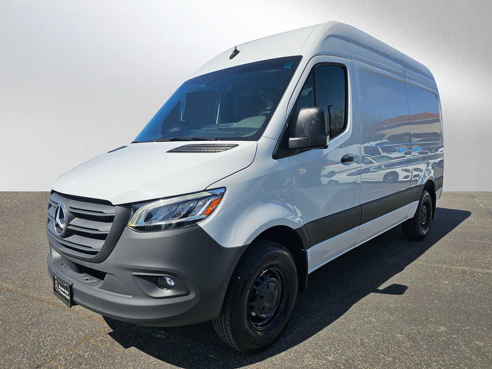 Used 2025 Mercedes-Benz Sprinter 2500 image 7