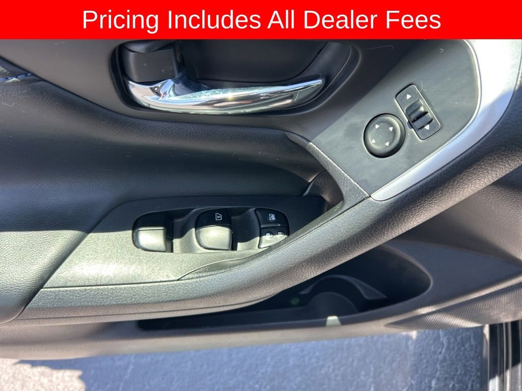 Used 2017 Nissan Altima 2.5 SR w/ Midnight Edition Package FWD image 4