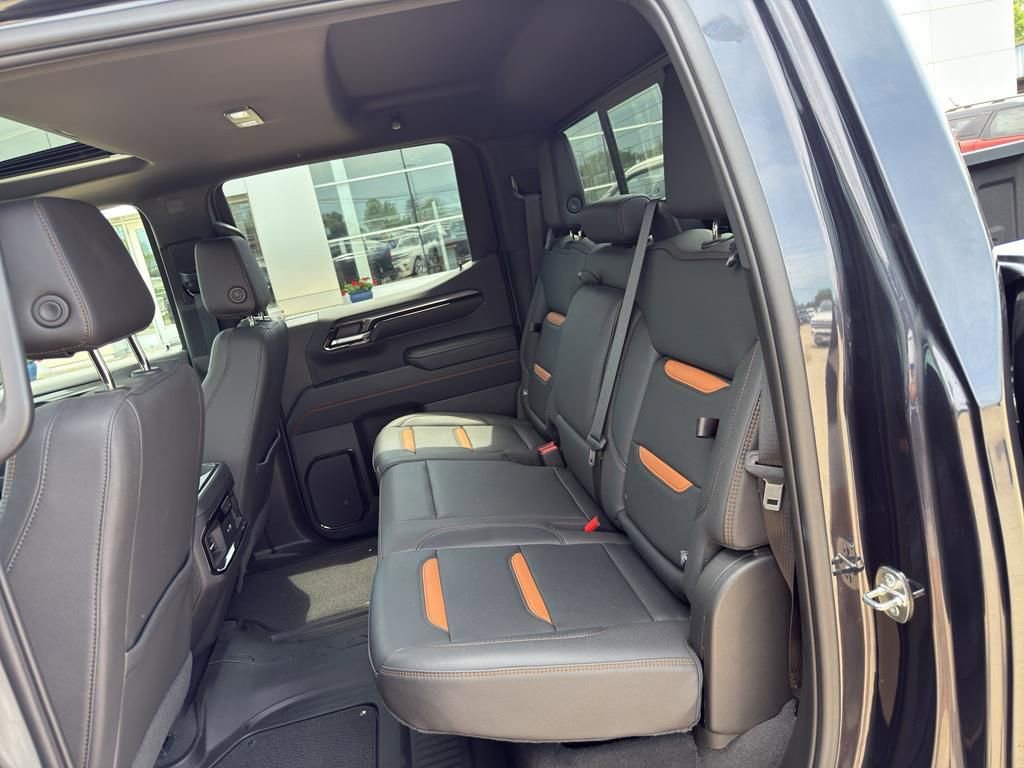 Used 2023 GMC Sierra 1500 AT4 w/ AT4 Preferred Package image 15