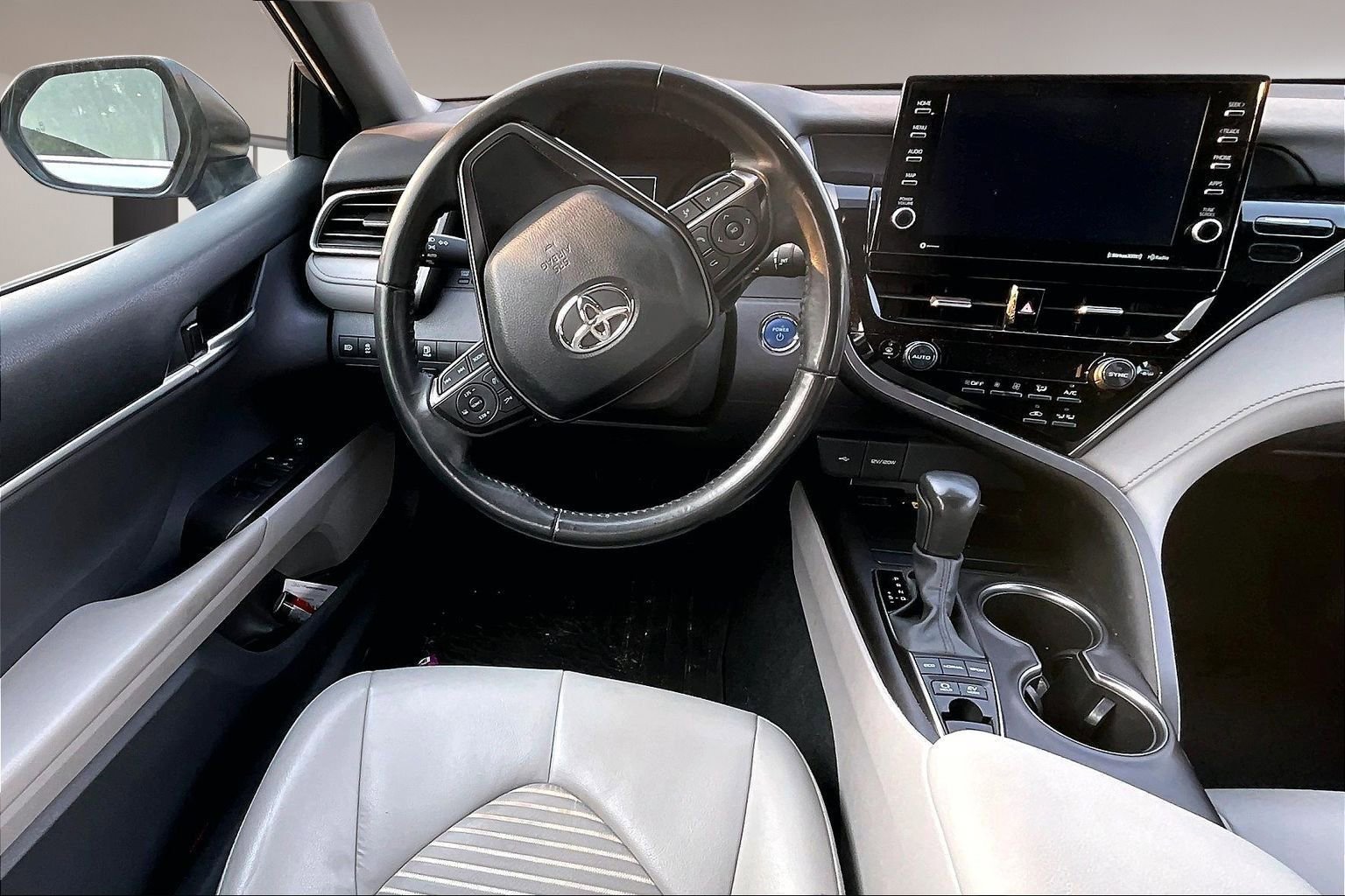 Used 2023 Toyota Camry SE w/ Audio Upgrade Package image 8