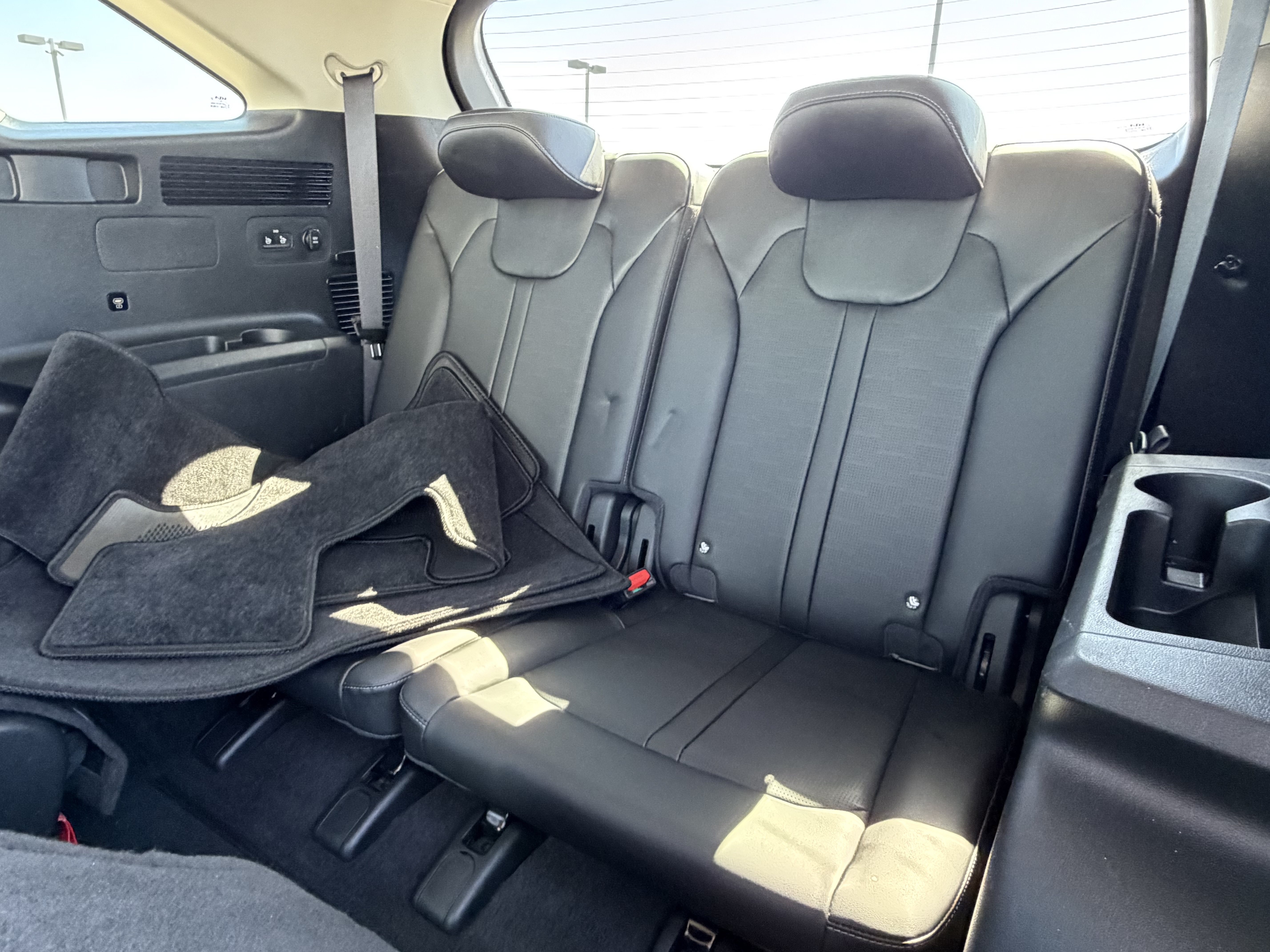 Used 2025 Kia Sorento SX FWD image 35