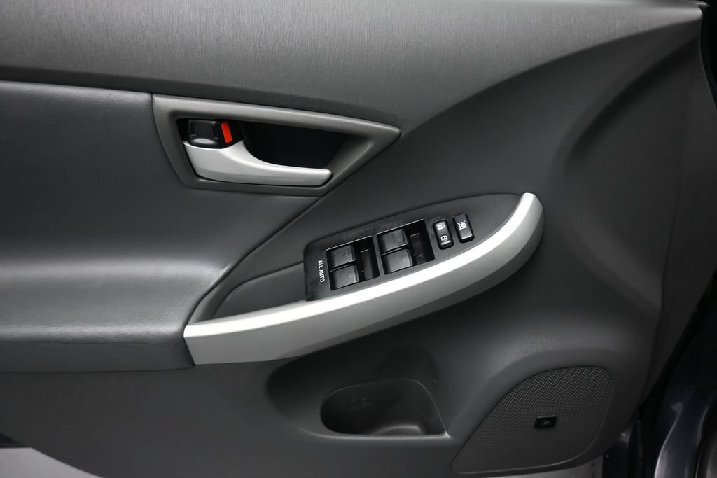 Used 2011 Toyota Prius Five w/ Advanced Technology Pkg FWD image 10