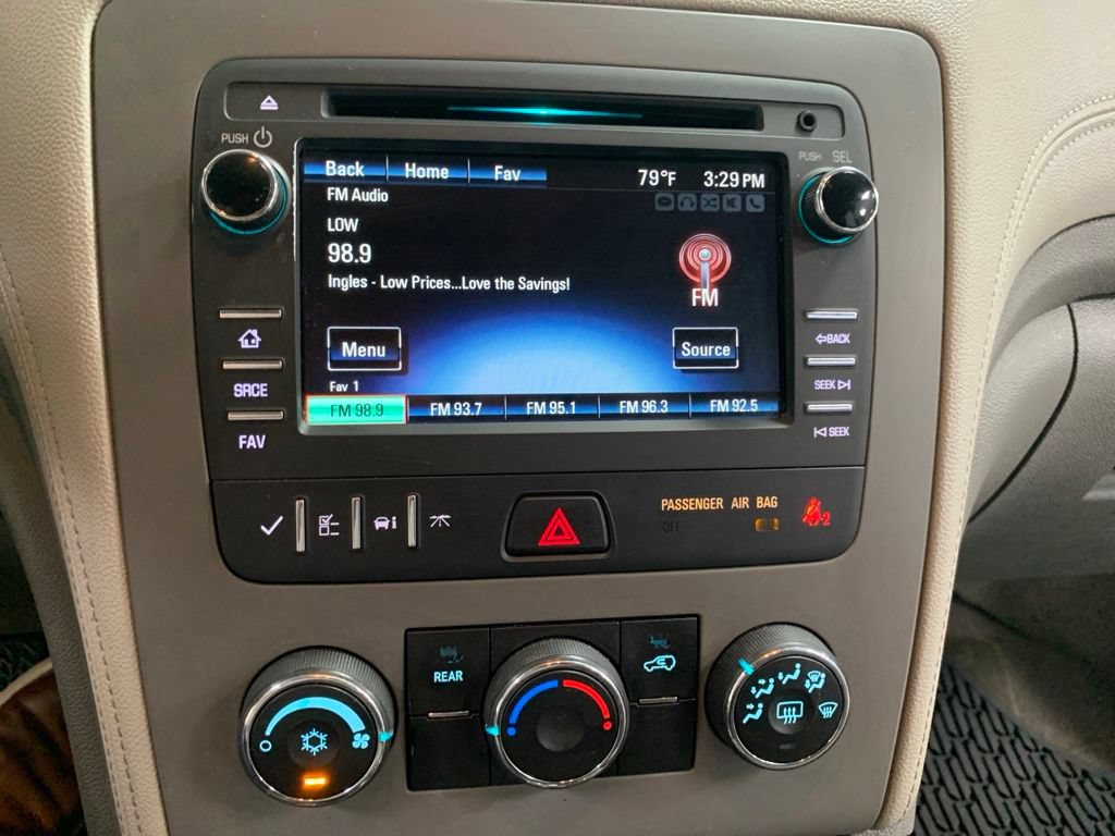 Used 2016 Chevrolet Traverse LS FWD image 18