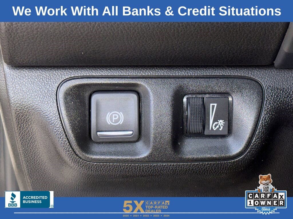 Used 2023 GMC Acadia SLT image 24