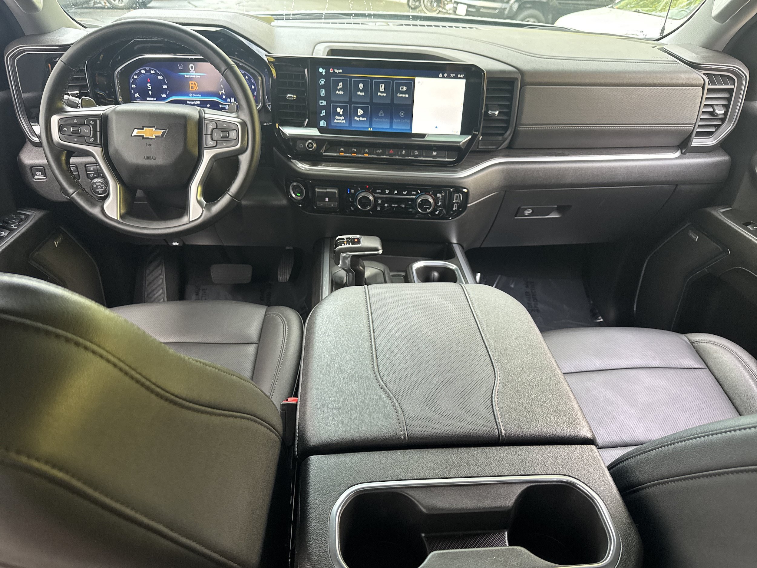 Used 2024 Chevrolet Silverado 1500 LTZ w/ LTZ Premium Package AWD/4WD image 17
