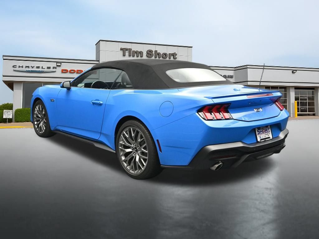 Used 2024 Ford Mustang GT Premium RWD image 3