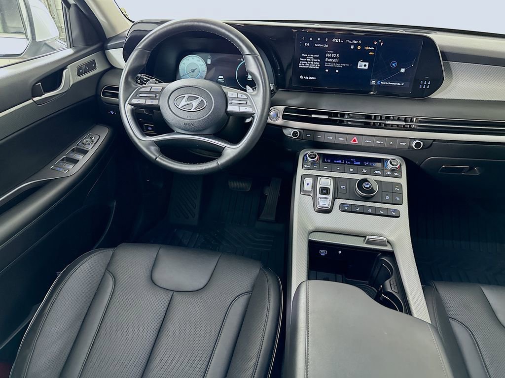 Used 2025 Hyundai Palisade SEL image 16