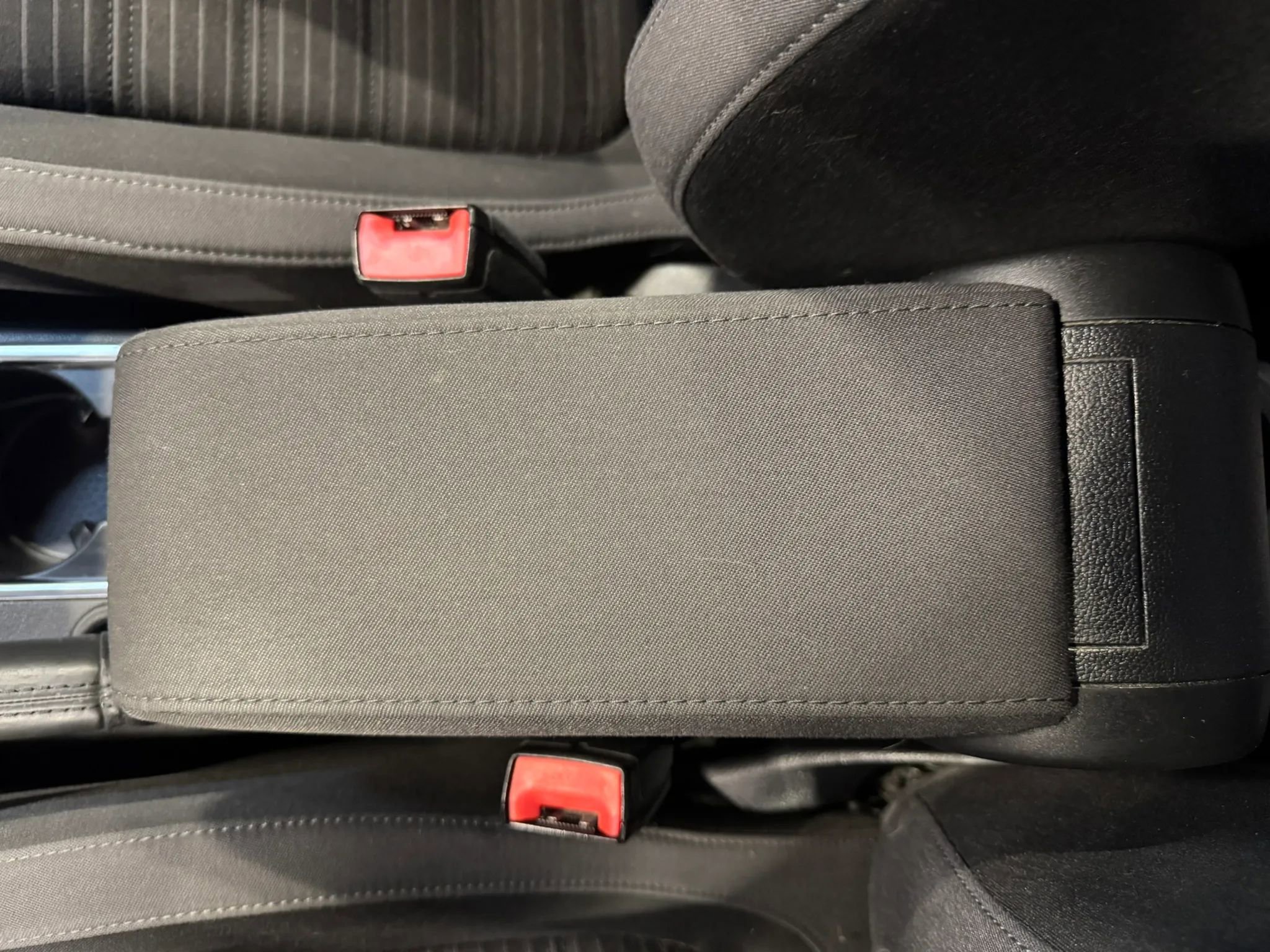 Used 2013 Volkswagen Beetle 2.0T FWD image 20