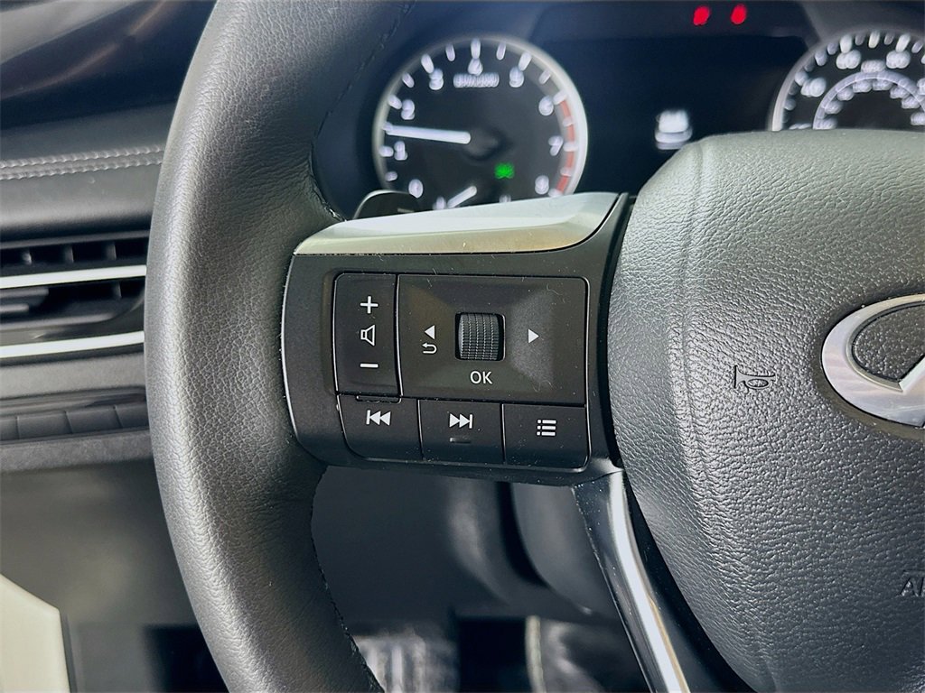 Used 2025 INFINITI QX60 Pure image 22