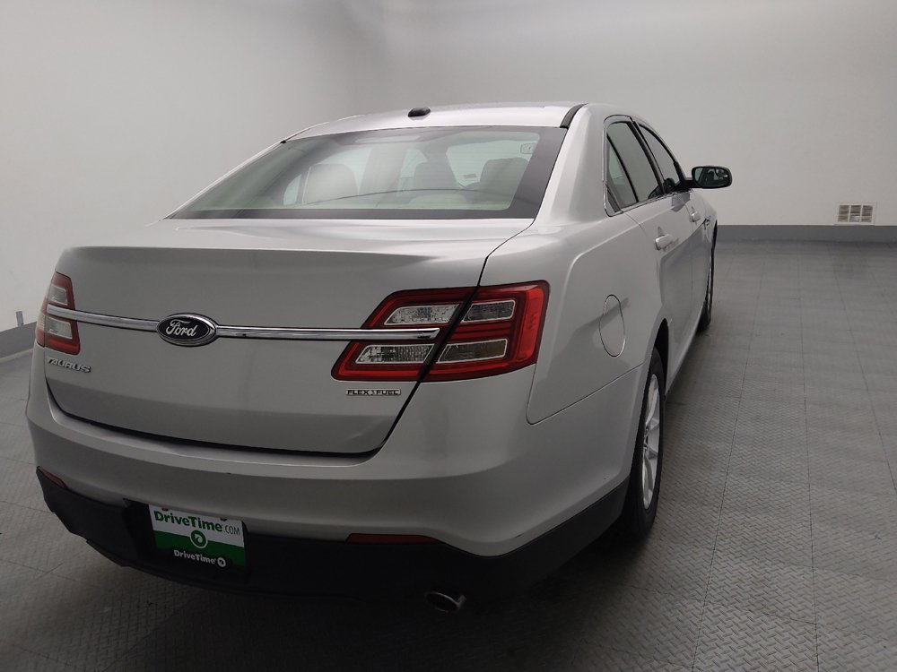 Used 2014 Ford Taurus SE FWD image 7