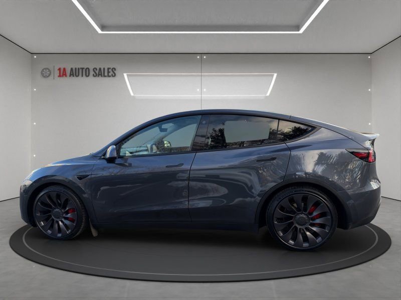 Used 2021 Tesla Model Y Performance image 2