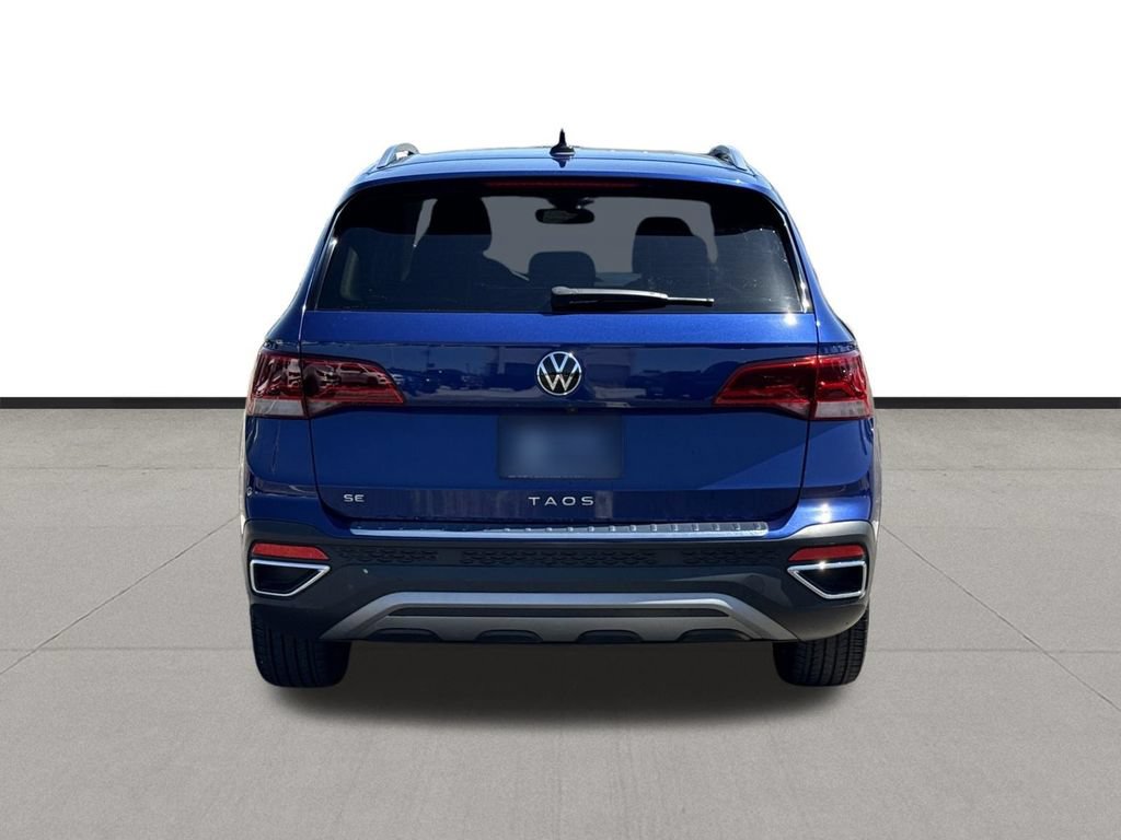 Used 2023 Volkswagen Taos SE FWD image 6