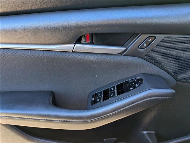 Used 2021 MAZDA MAZDA3 Sedan image 10