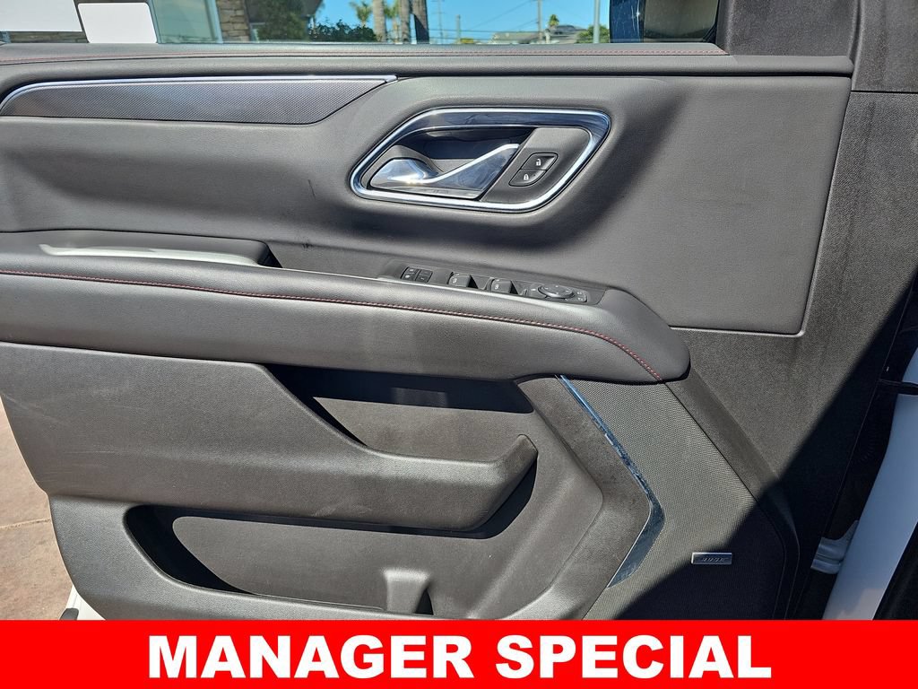 Used 2021 Chevrolet Suburban RST AWD/4WD image 28