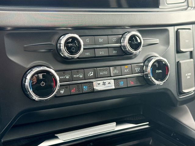 Used 2024 Ford F350 Platinum image 16