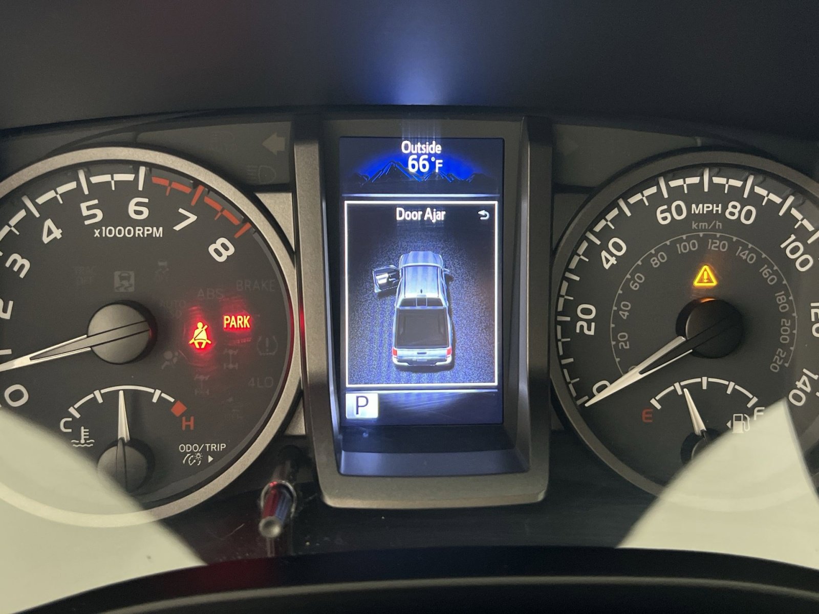 Used 2021 Toyota Tacoma TRD Off-Road w/ Technology Package image 16