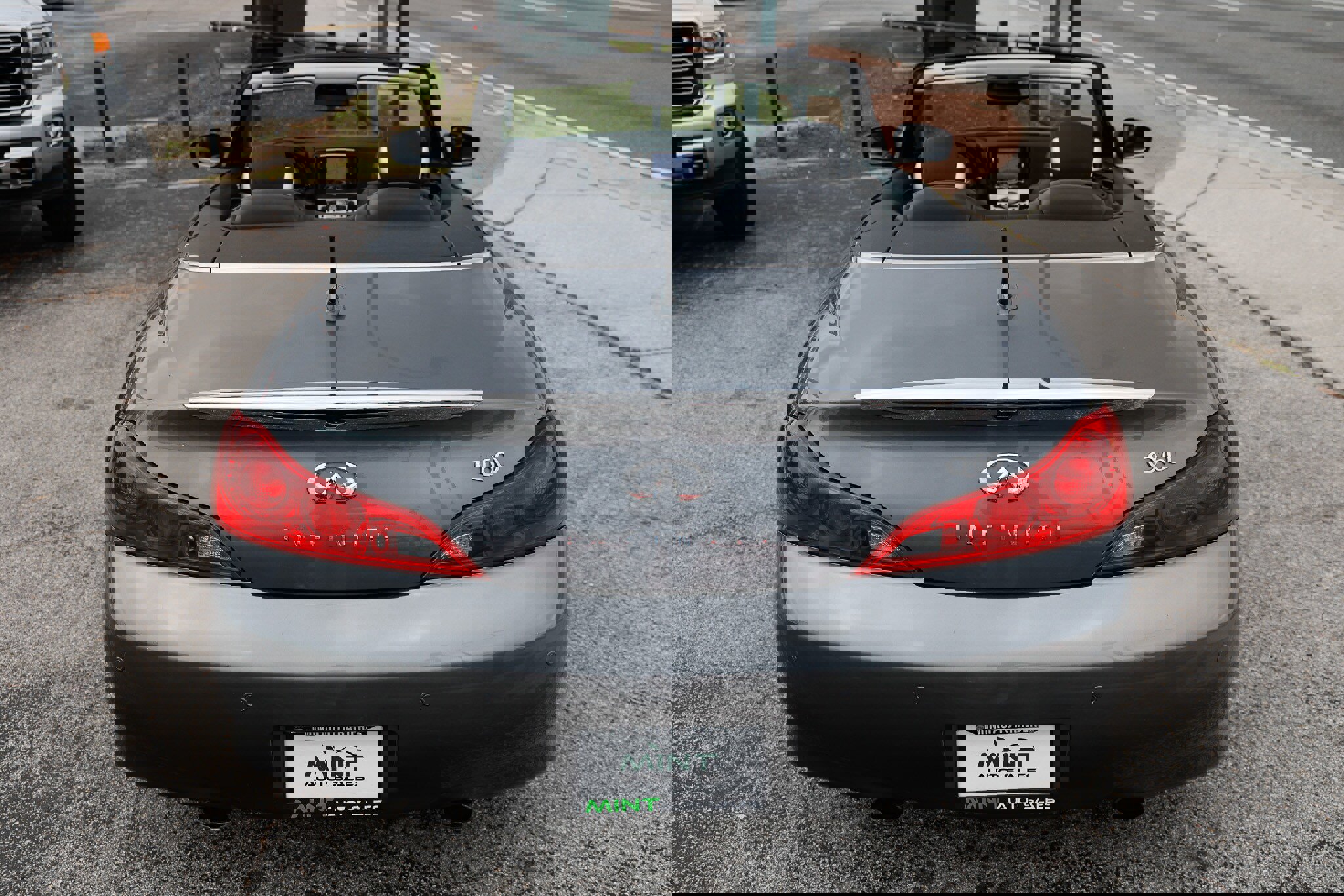 Used 2014 INFINITI Q60 Convertible w/ Premium Package image 14