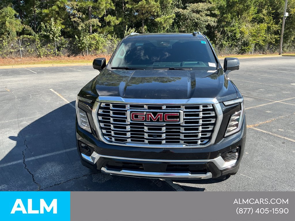 Used 2026 GMC Yukon Denali w/ Sun & Power Step Package AWD/4WD image 2