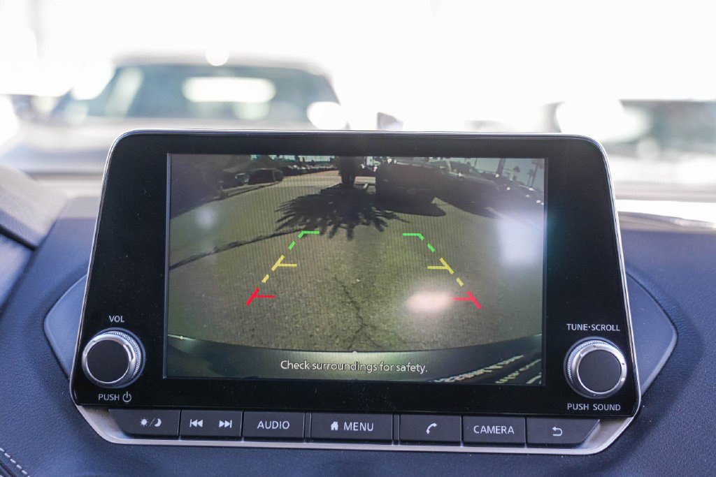 Used 2025 Nissan Sentra SV w/ All-Weather Package FWD image 23