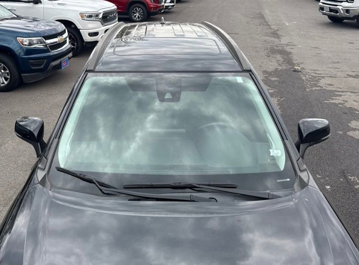 Used 2022 Toyota Corolla Cross LE w/ Moonroof Package FWD image 2