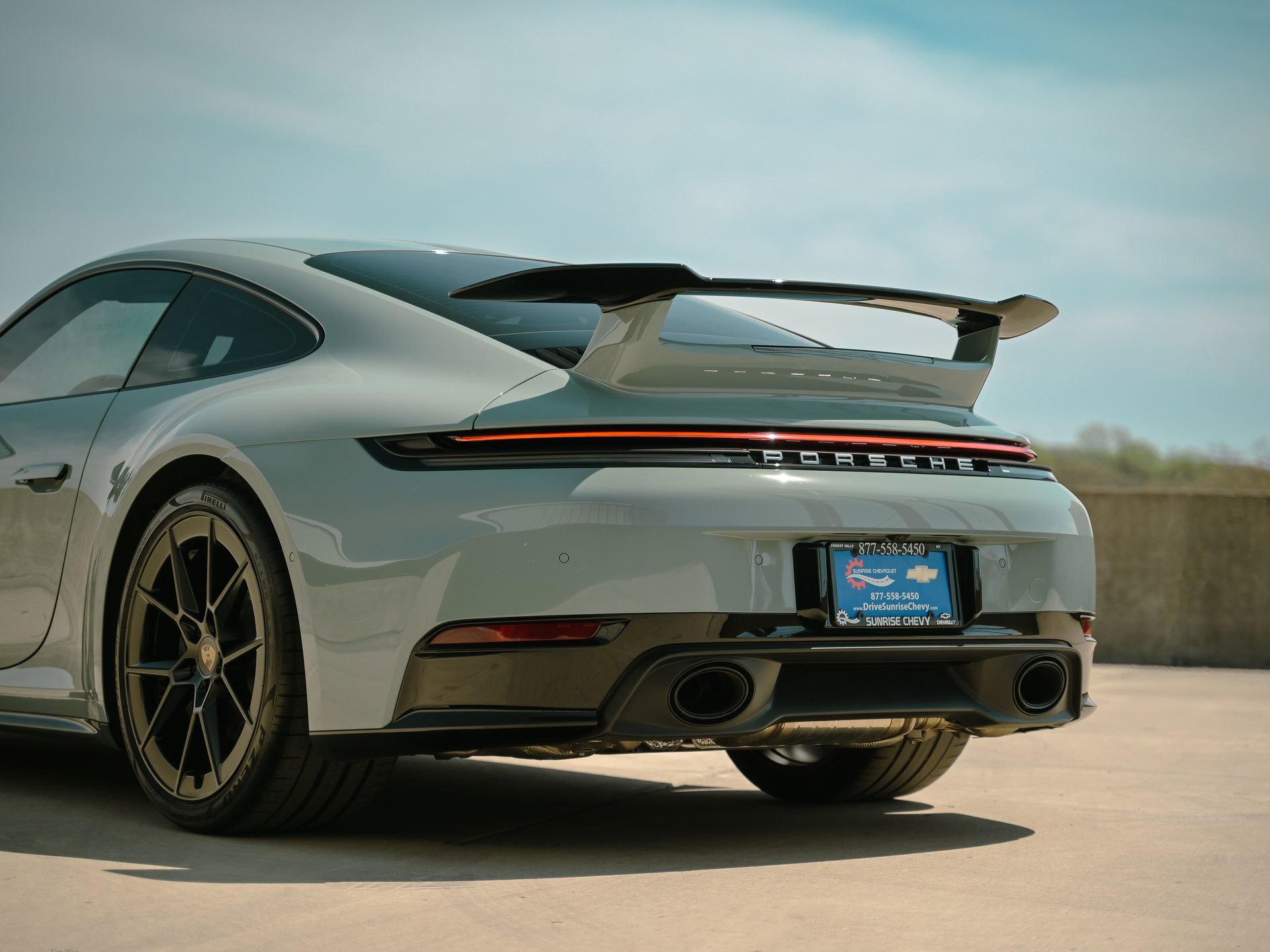 Used 2025 Porsche 911 Carrera RWD image 11