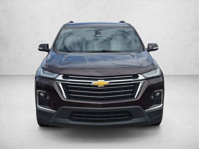 Used 2023 Chevrolet Traverse LT FWD image 2
