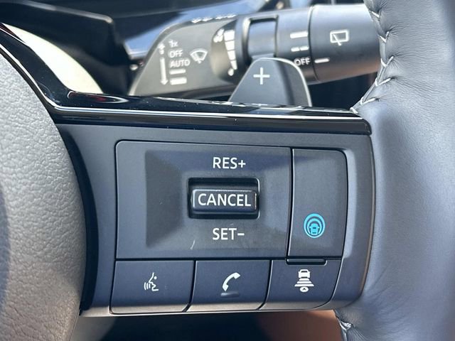 Used 2024 Nissan Pathfinder Platinum w/ Cargo Package image 31