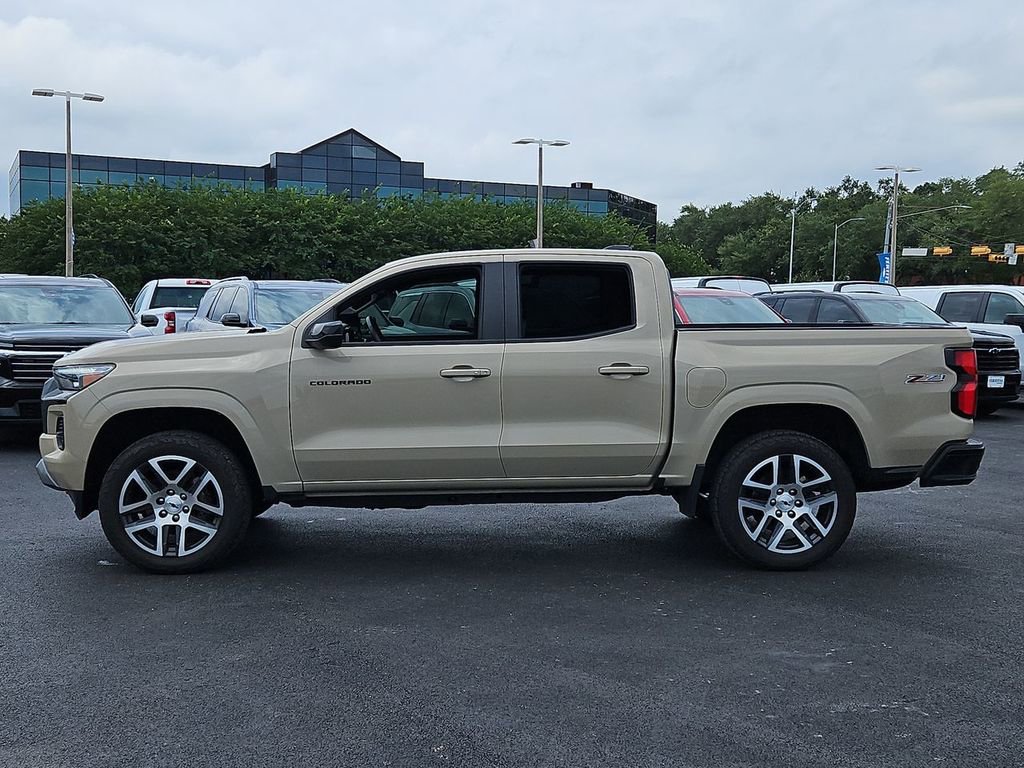 Used 2023 Chevrolet Colorado Z71 w/ Z71 Convenience Package 2 AWD/4WD image 22