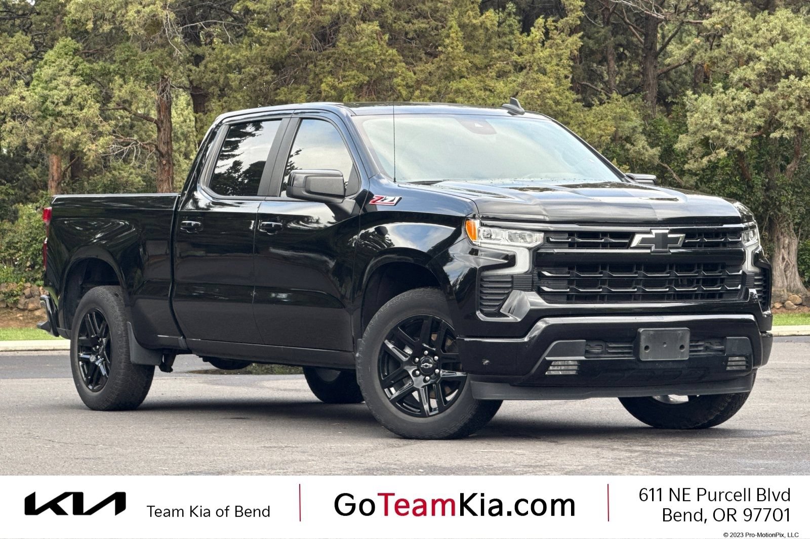 Used 2022 Chevrolet Silverado 1500 RST w/ Z71 Off-Road Package AWD/4WD image 1