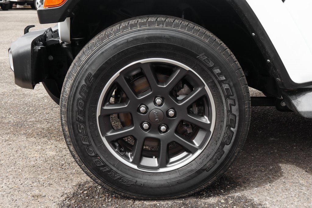 Used 2021 Jeep Gladiator Overland w/ LED Lighting Group image 39