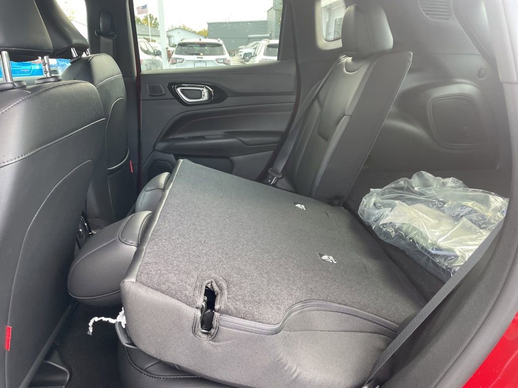 New 2026 Jeep Compass Trailhawk w/ Sun, Sound & Navigation Group image 30