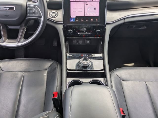 Used 2022 Jeep Grand Cherokee L Limited w/ Black Appearance Package RWD image 18