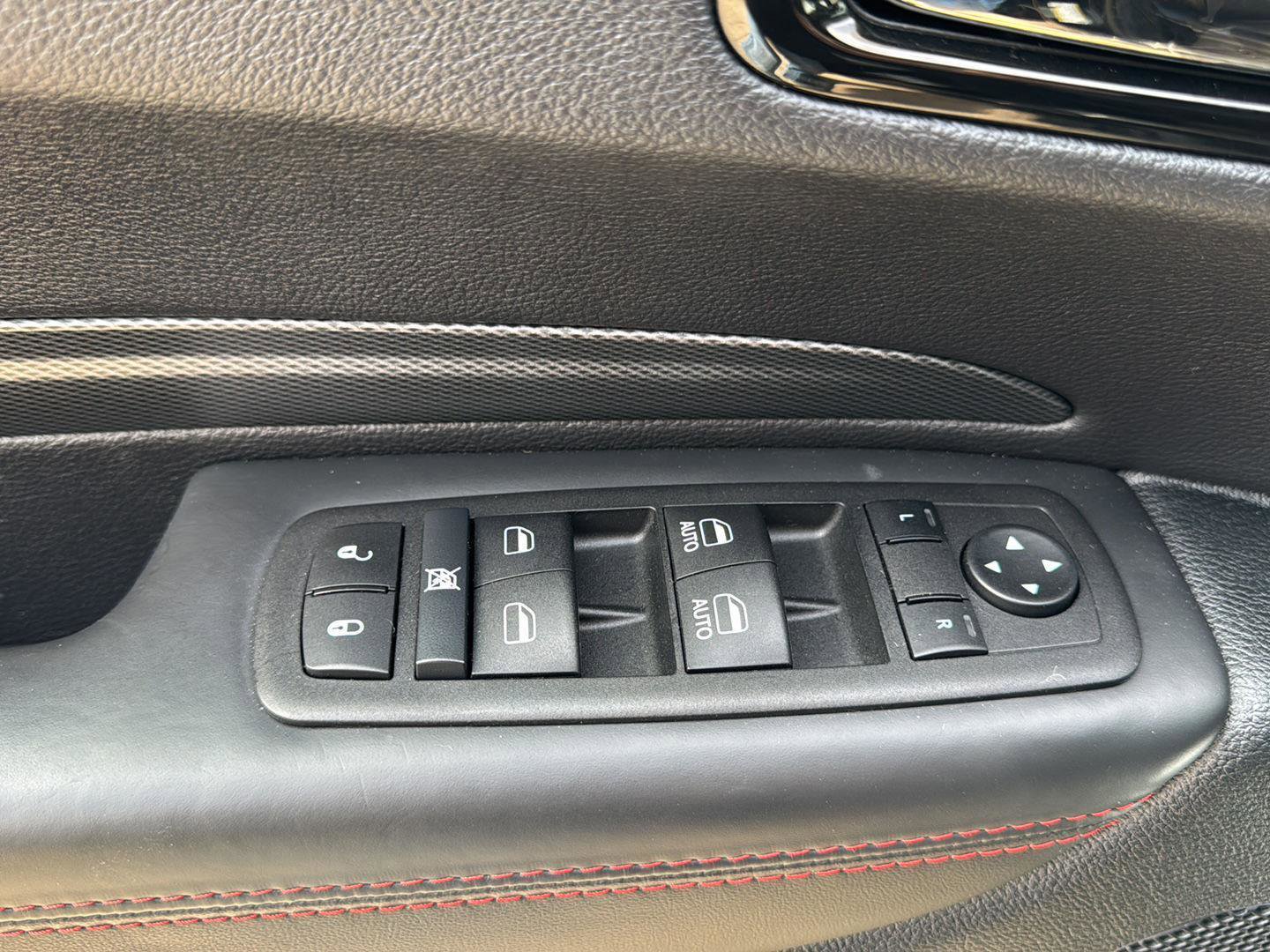 Used 2024 Dodge Durango GT AWD/4WD image 13