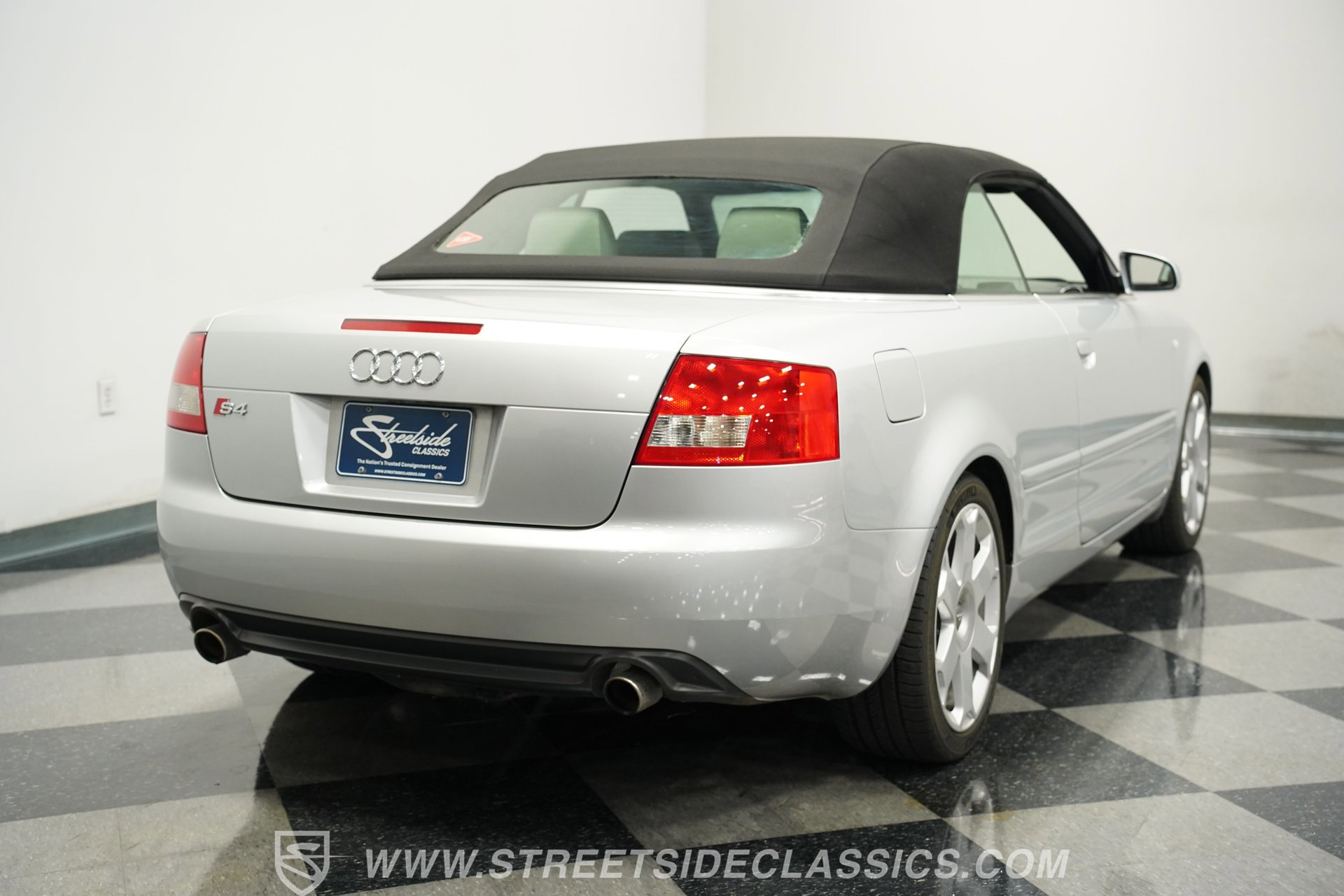 Used 2004 Audi S4 Cabriolet image 11