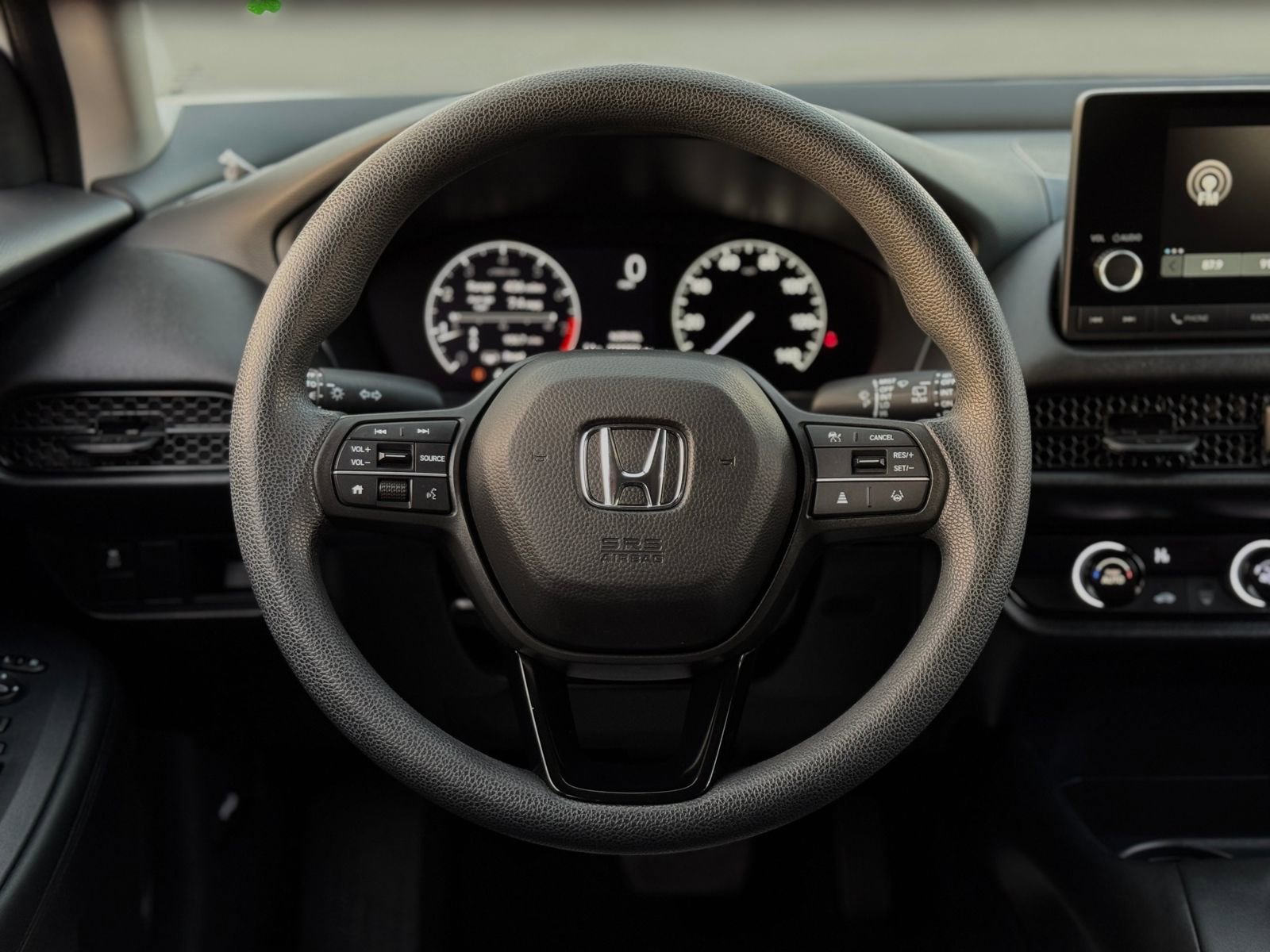 Used 2023 Honda HR-V LX image 17