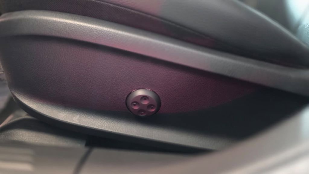 Used 2023 Mercedes-Benz CLA 250 4MATIC image 19