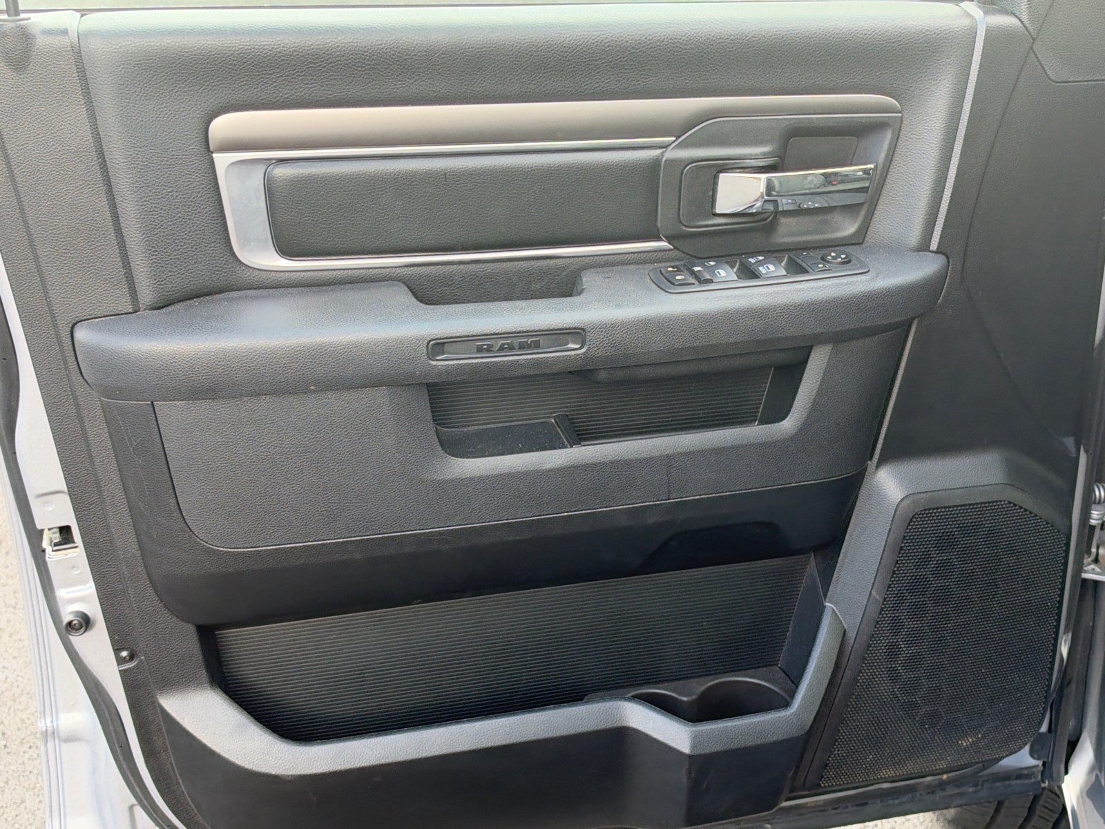 Used 2024 RAM 1500 Warlock AWD/4WD image 10